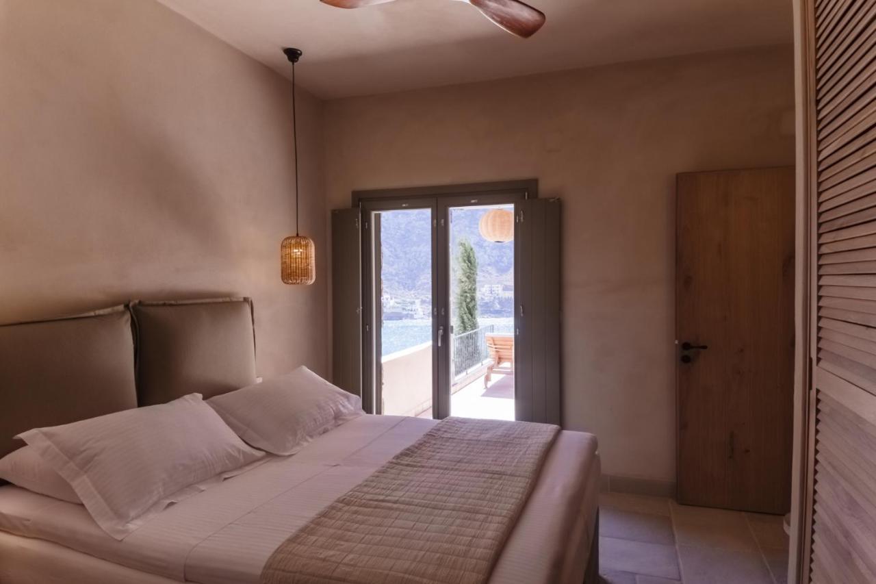 Petra Boutique Villas Arginonda Ngoại thất bức ảnh