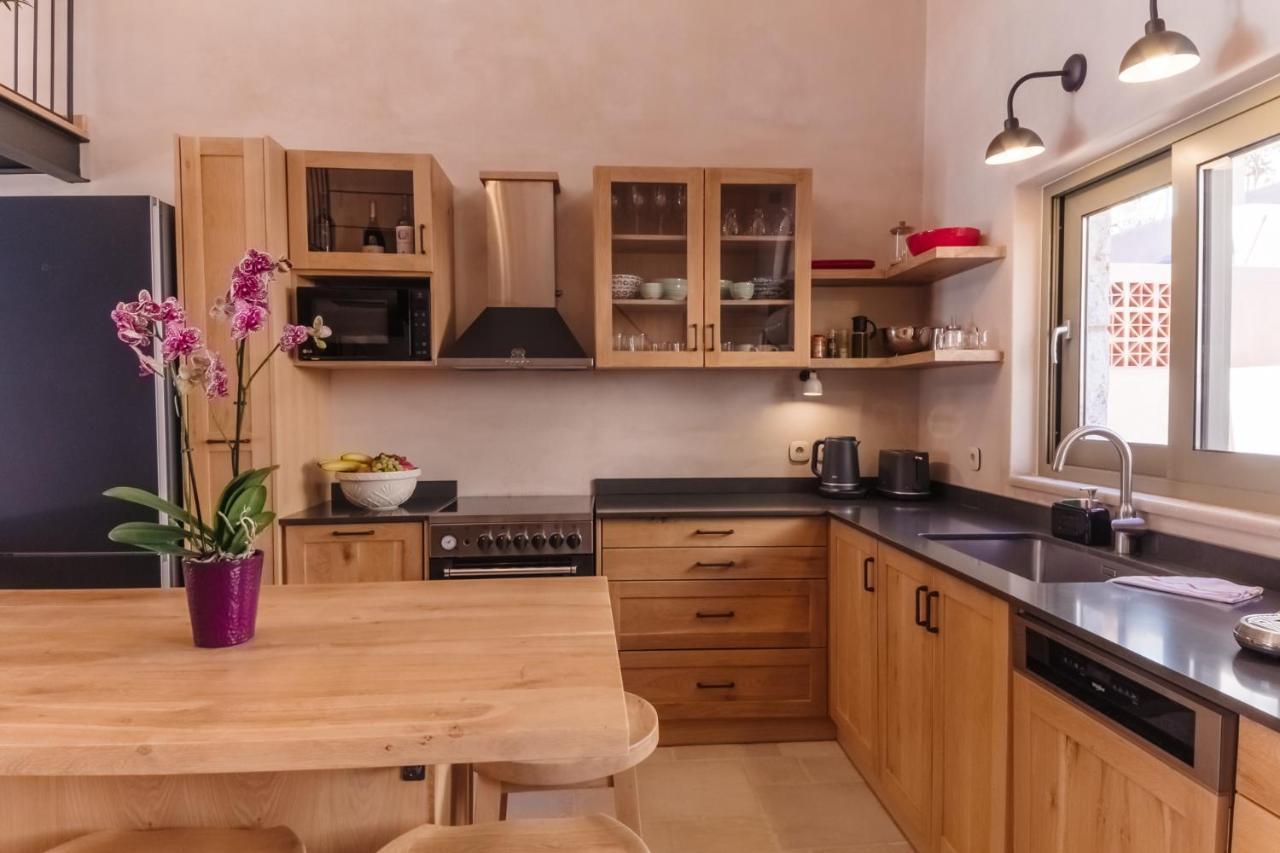 Petra Boutique Villas Arginonda Ngoại thất bức ảnh
